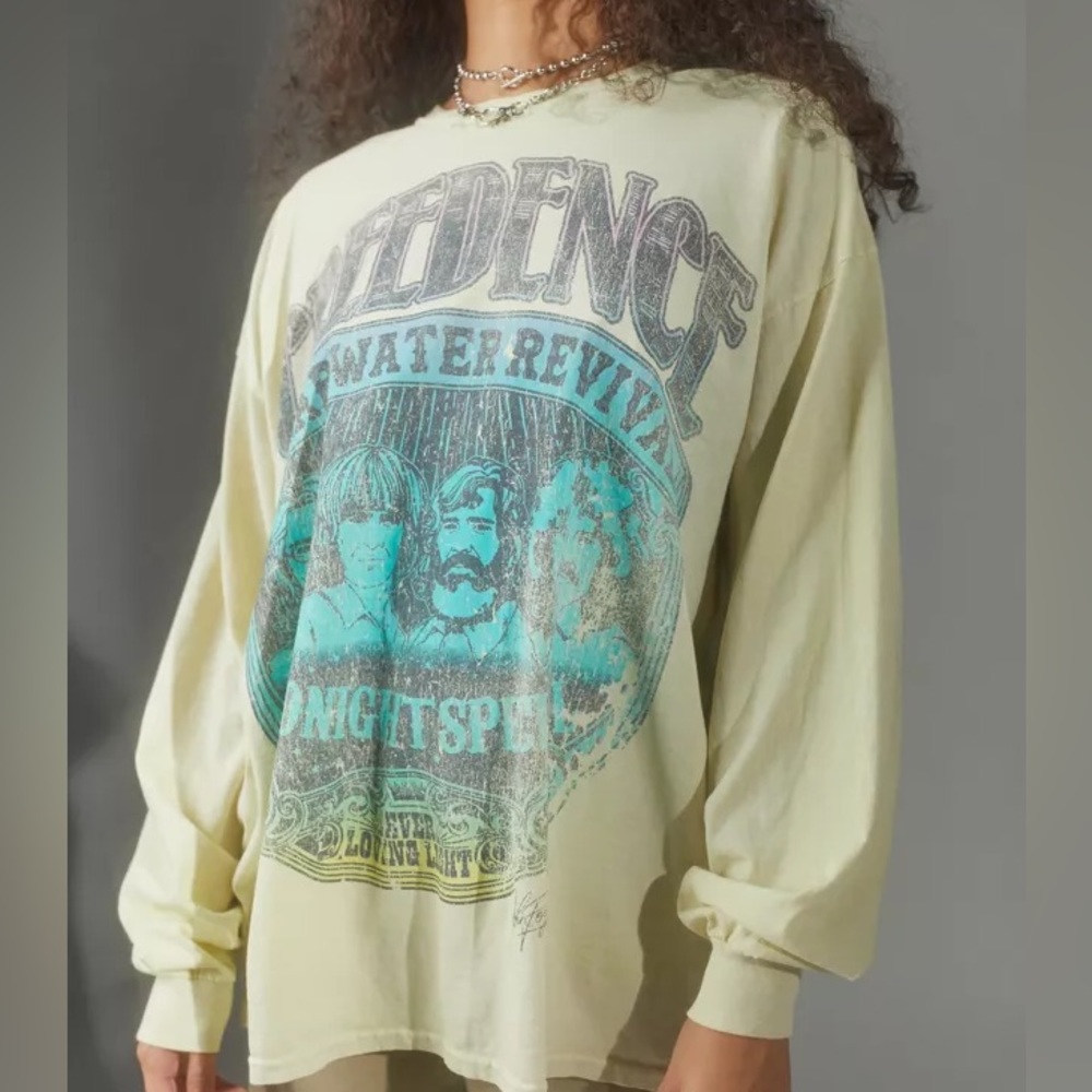 Urban outfitters Creedance Clearwater revival graphic tee
